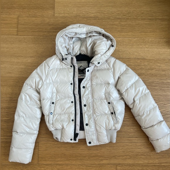 Aritzia Jackets & Coats Aritzia Cropped Puffer Jacket Poshmark